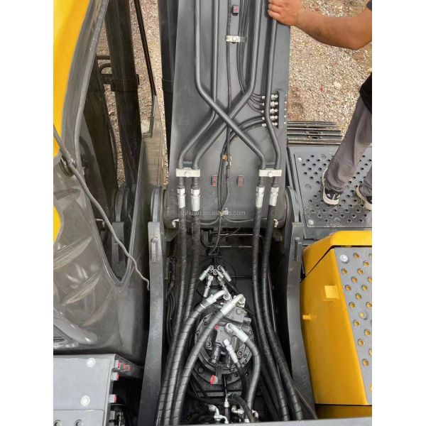 21000kg Used Hydraulic Crawler Excavator Second Hand Volvo Ec210 1.1m3 Bucket Capacity