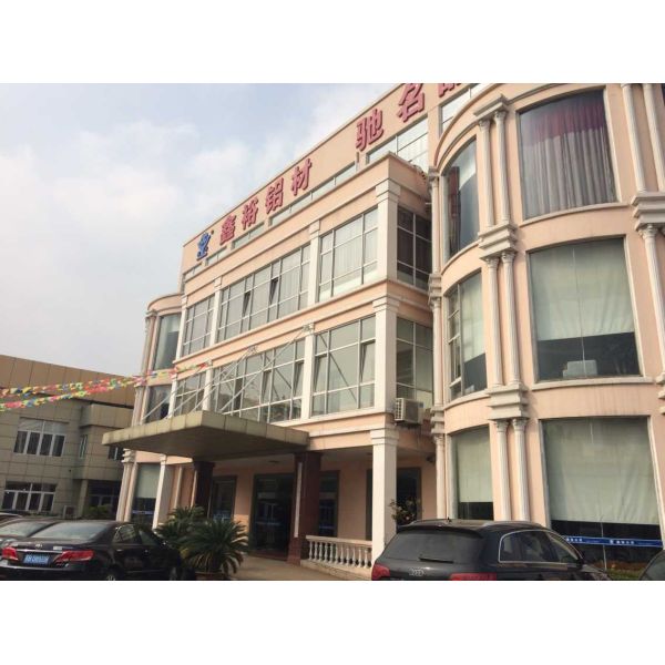 Полируя стеклянный закал алюминия T5 отделки стана разделов алюминиевого окна