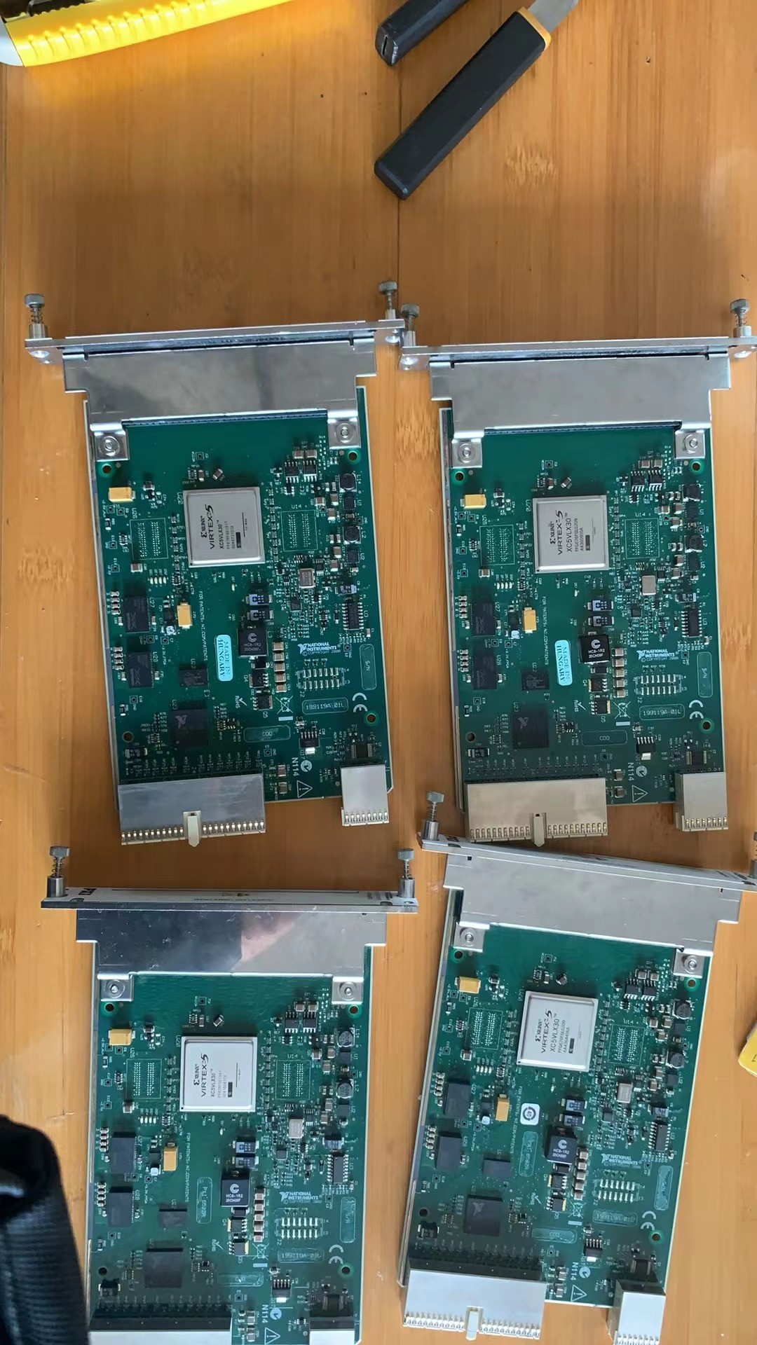 Приобретение данных DAQ многофункциональные национальные инструменты NI PXI-7951R Virtex-5 LX30 FPGA PXI FPGA модуль для FlexRIO