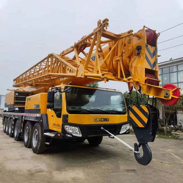 100 Ton Mobile Crane Used Truck Lifting Crane with Maximum Operating Speed of