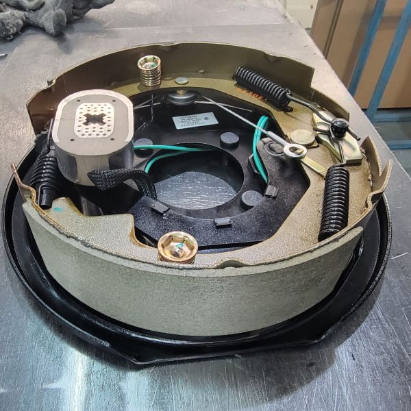 ISO TS16949 10''*2-1/4'' Travel Trailer Brake Assembly Self Adjusting