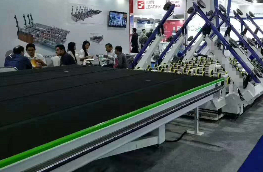 разделочные столы CNC 200m/Min стеклянные для стеклянного производства