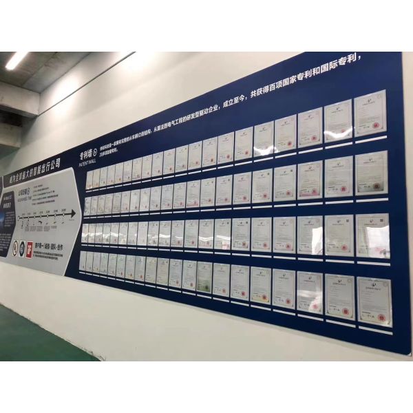 BYD E2 Electric Sedan 2500-3000mm Wheelbase and 43.2kWh Battery Capacity for Vehicles