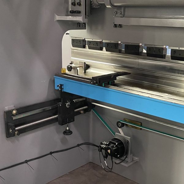 NC WC67Y-125T3200 Torsion Bar Press Brake 7.5KW Motor TP10S CE For Sheet Metal High Strength Steel