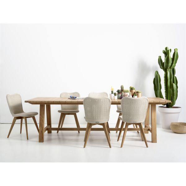 All Weather Luxury Rattan Outdoor Furniture Teak Outdoor Dining Set for Outdoor Leisure