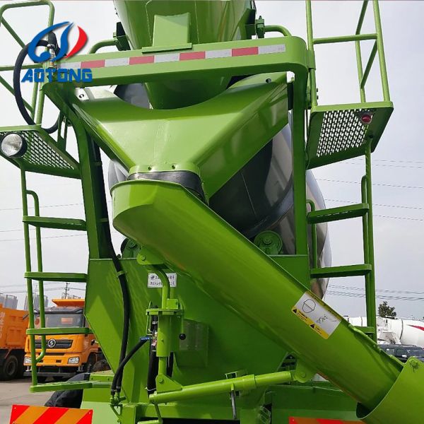 Heavy Duty Self Loading Concrete Mixer Truck 4-15 Cubic Capacity