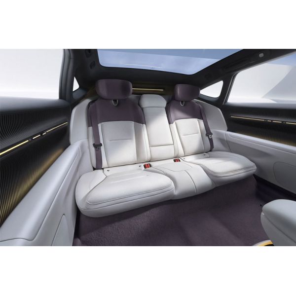 3020mm Wheelbase Changan Avatr 12 Electric Sedan High Speed Pure Electric Automatic EV Car
