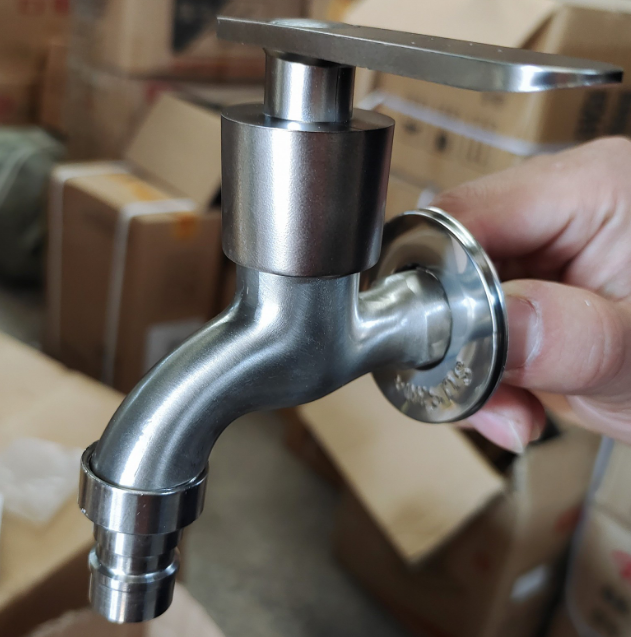 Аксессуар для ванного крана SUS304 Нержавеющая сталь для современного мытья лица