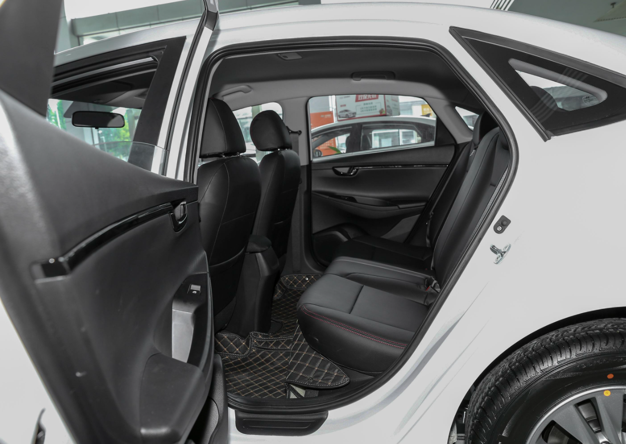 Компактный бензиновый седан Hyundai Cars 1.6T Hyundai Celesta 2020