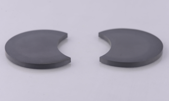 Высокоэффективная керамика из нитрида кремния для промышленных нужд: высокая твердость и теплоизоляция