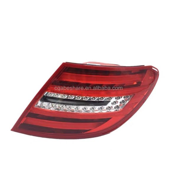 Lâmpada de cauda de fornecimento adequada para Mercedes Benz W204 C CLASS 2011-2013 2048205464 2049060503