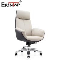 Chaise de bureau en cuir moderne avec des jambes en métal, roues réglables en hauteur