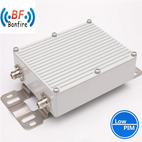 RF 300W N-femme 900/1800MHz Diplexer combinateur passif avec interface 4.3-10 F/DIN-F