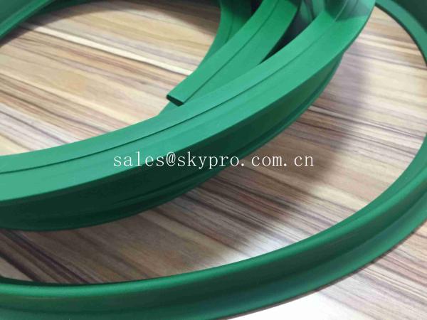 Low Noise Food Grade Transmission Parts Anti-slip High Tensile Green Industrial Conveyor Belt Cleat