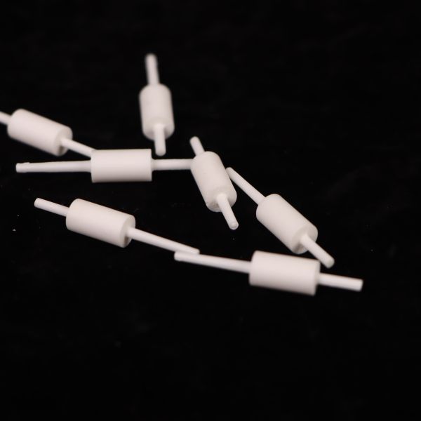 10.3 X 10 -6/K Thermal Expansion Coefficient Zirconium Ceramic Oxide Durable and Resistant for Industrial Applications