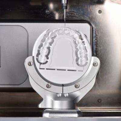 Machine à cames de 5 axes pour le fraisage en laboratoire dentaire