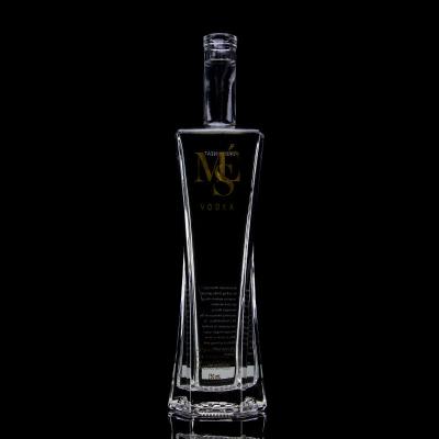 Exquisite Design Vodka Liquor Bottle Clear or Customized 750ml Glass Bottle with Cork