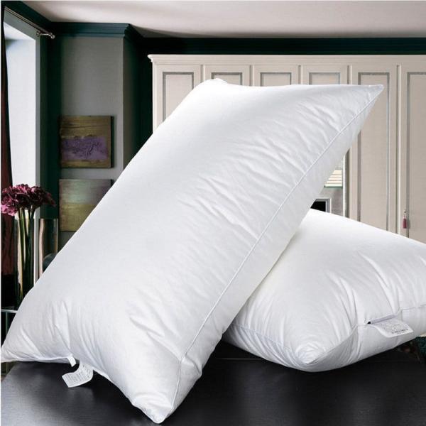 Dust Resistant Hotel Quality Down Pillows Customized For Adults