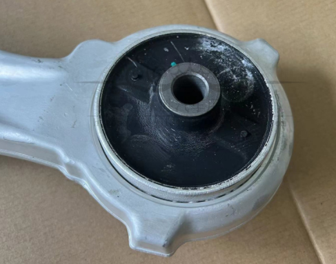 Nissan Right Front Lower Control Arm 44400-52002, 54500-9W200, 54500-9W20C