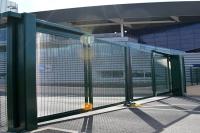 La couleur verte Rol6005 glissant la barrière Gate Pvc Coated en métal a soudé le grillage