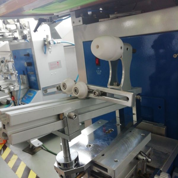 Automatic Silk Screen Printing Machine with 1200PCS/Hr Speed PLC Control for Round Oval Flat Bottles