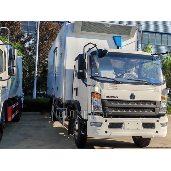 Nouveau et d'occasion 10 tonnes de direction droite HOWO 5 degré 140HP camion réfrigérateur de fret congelé