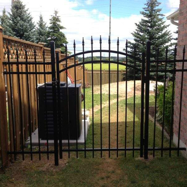 Modern Zinc Steel Metal Picket Fence Black Galvanized 6x8 Security Wrought Iron Flat Top Steel Fence