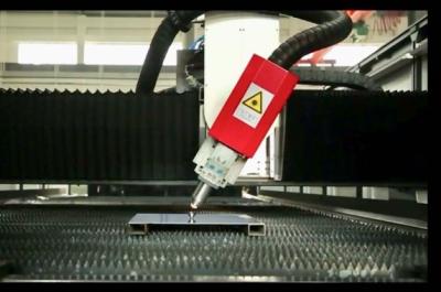 O CE passou a máquina de corte do laser do CNC 8000W o corte do metal do plasma do grande formato