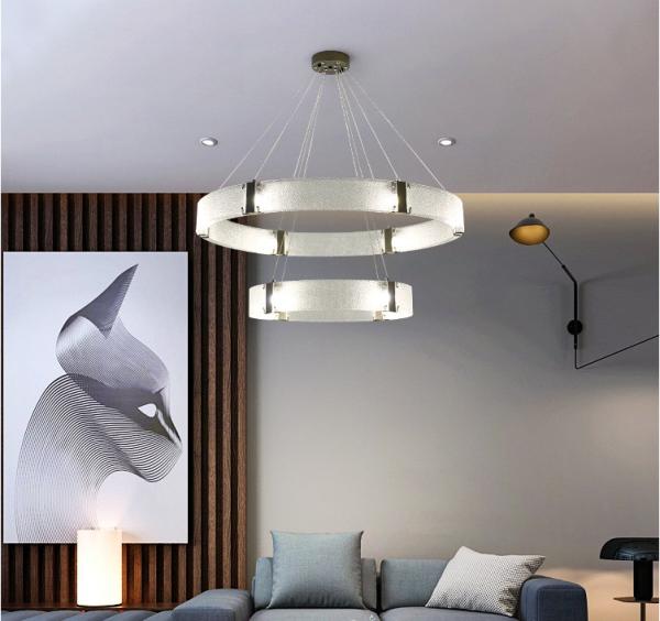 O abajur Ring Chandelier moderno G9 do vidro de teste padrão da água escovou o preto do ouro