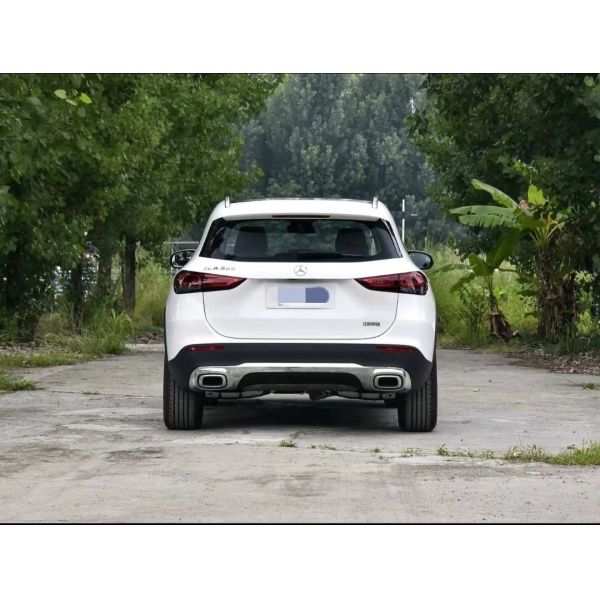 Mercedes-Benz 2023 GLA 200 Versión 7 Gear DCT SUV compacto Potencia máxima 120kw