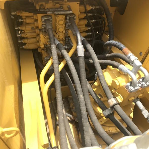                  Used Hydraulic Excavator PC220-8mo, Most Advanced Used 22 Ton Komatsu Excavator, Used Tracked Digger PC220-8 on Promotion             