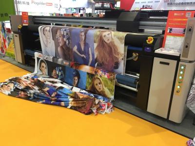 Consumo da máquina de impressão de matéria têxtil do Inkjet de Cmyk baixo para conduzido - tela da caixa