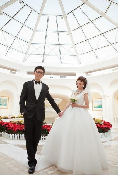 PLASTIC LENTICULAR customized plastic material 3d lenticular wedding photo with depth 3d moving effects
