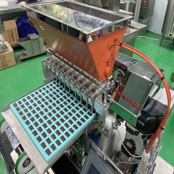 Compact Full Automatic Gummy Bear Candy Making Machine For Sale