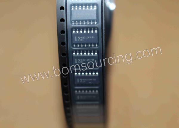 6 Channel Schmitt Trigger IC 14- SOIC Logic SN74HC14DR HC14 Inverter IC D Type