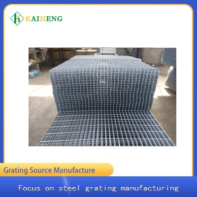 Fio soldado de aço galvanizado Mesh Fence Grating
