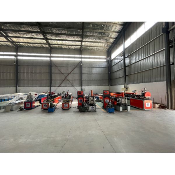 “Door Shutter Roll Forming Machine Equipped with Hydraulic Cutter and PLC Control for Automated and Shutter Manufacturing”