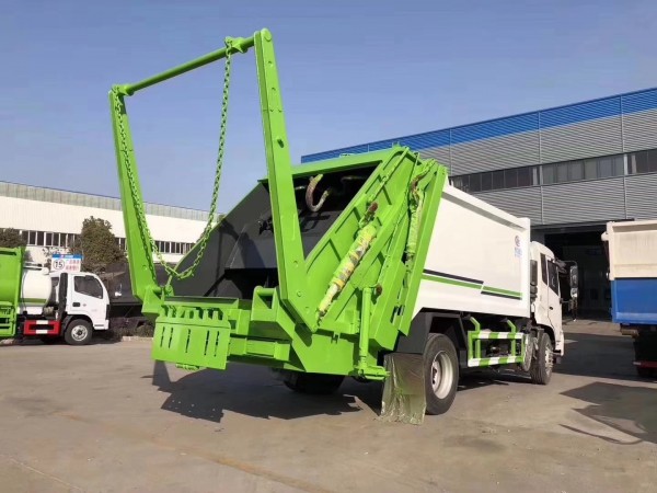 Используемые дизельные тележки 8 длинного метров Compactor RHD выжимк Dongfeng емкости загрузки ³ 10m
