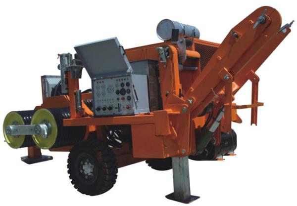 Durable 250KN Hydraulic Puller Tensioner For Four Bundled Conductor 9000kg Weight