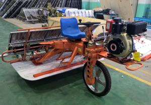 8列の米のTransplanter機械ディーゼル機関10.7mu/Hの水田の耕作機械