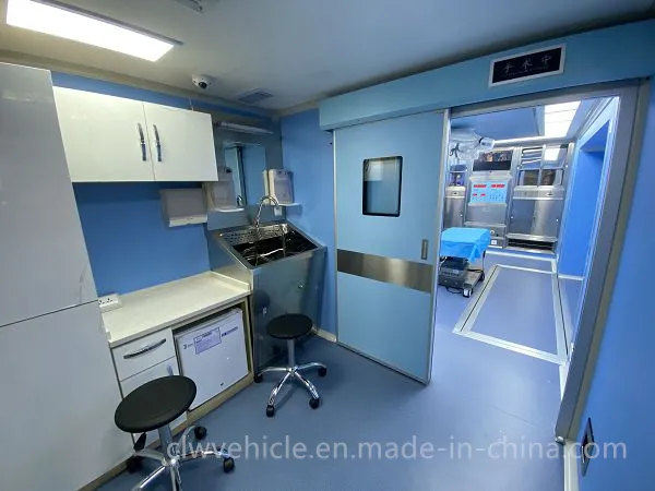 8 X 4 Mobile Hospital with Surgery Unit Operation Vehicle Truck
