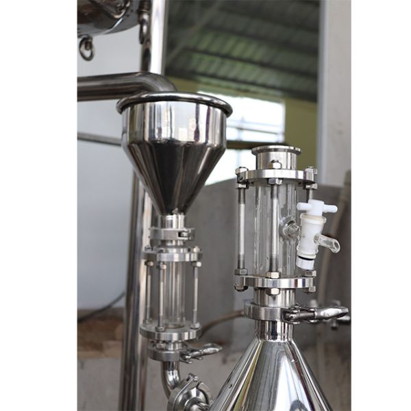 Stainless Steel Distillation Equipment for Rose and Lavender Essential Oil Extraction Depend on Model