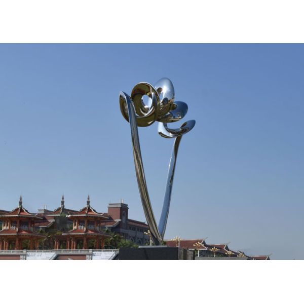 Contemporary Garden Art Abstract Stainless Steel Sculpture Matt Finish