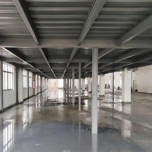 Garaje prefabricado de metal para automóviles con estructura de acero para estacionamiento