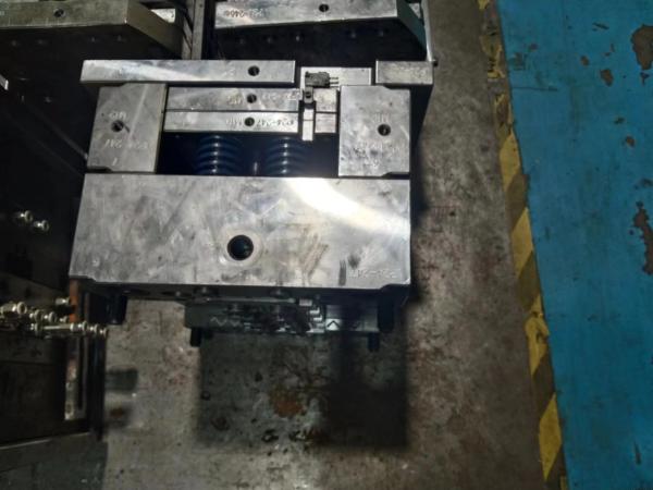 Versatile Plastic Injection Mold Base With Flanged Precision Injection Molding Service