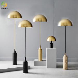 Lampes debout de plancher à base métallique de demi-cercle de conception moderne