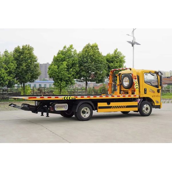 JMC 4 Ton Road Rescue Wrecker Tow Truck Road-block Removal Vehicle Tow Trucks Wreckers Towing Truck Customizable Options