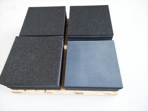 Interlocking Design Eco-Friendly Rubber Floor Mat Gym Interlock Rubber Tile Gym Rubber Floor Mats Roll for Multi-Purpose