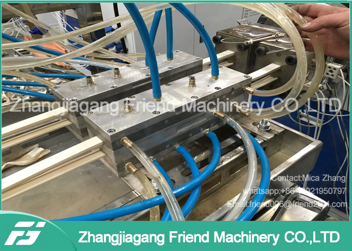 Plastic Pvc Double Wood Plastic Composite Production Line High Production Efficiency