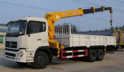 8 ton boom truck/ truck mounted crane/ 6X4/ Straight arm XCMG